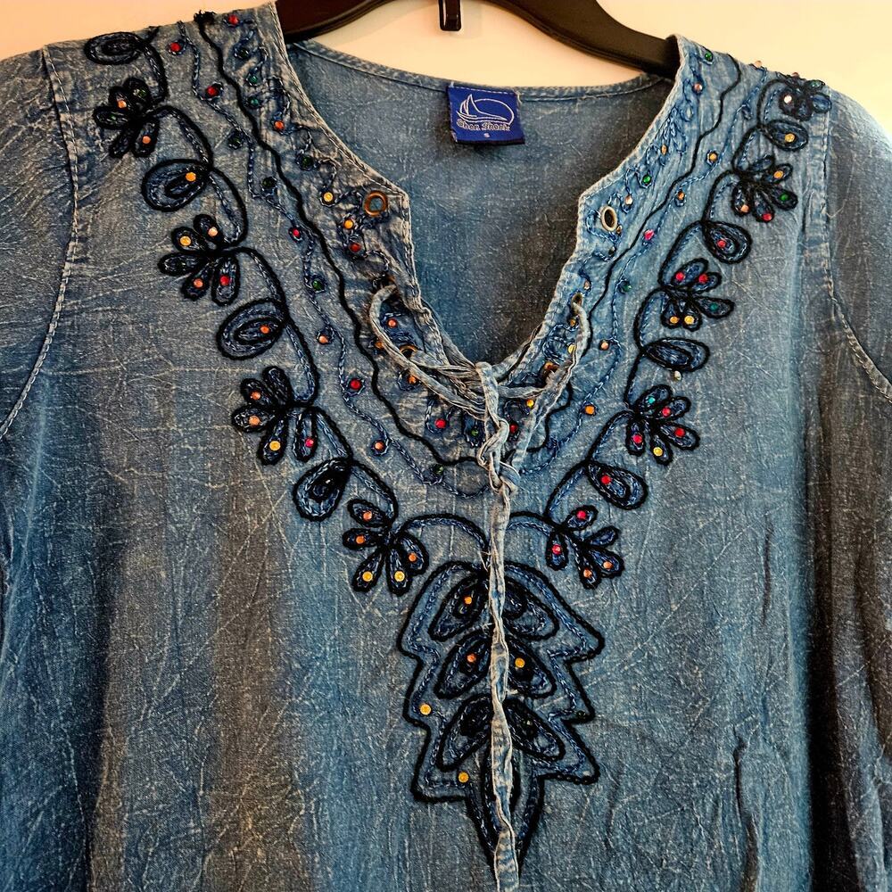 Women's Shoe Sock Denim Embroidered V Neck Shirt Or Dress Size Small - Picture 2 of 9